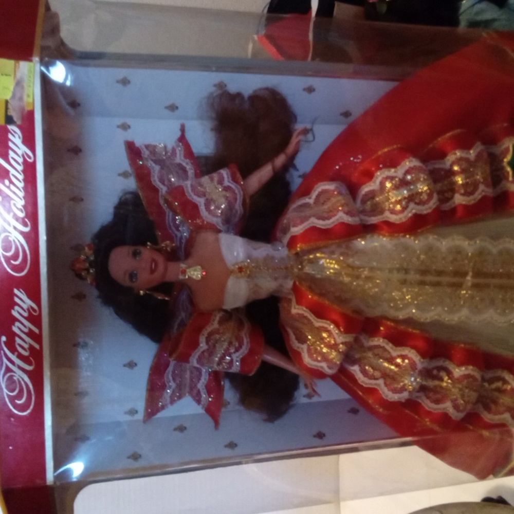 Happy Holidays Barbie 1997